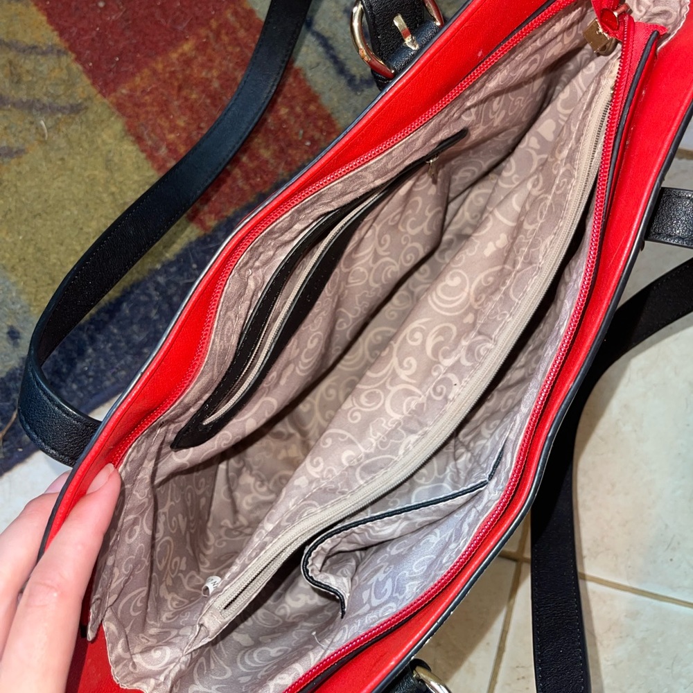 Purse - Picture 3 of 5